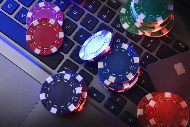 Live Sic Bo betting layout showing all bet types and payout multiples on kasir777